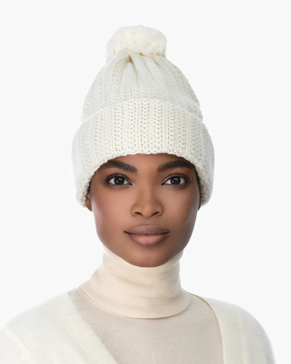 KNIT BEANIE WITH POM POM