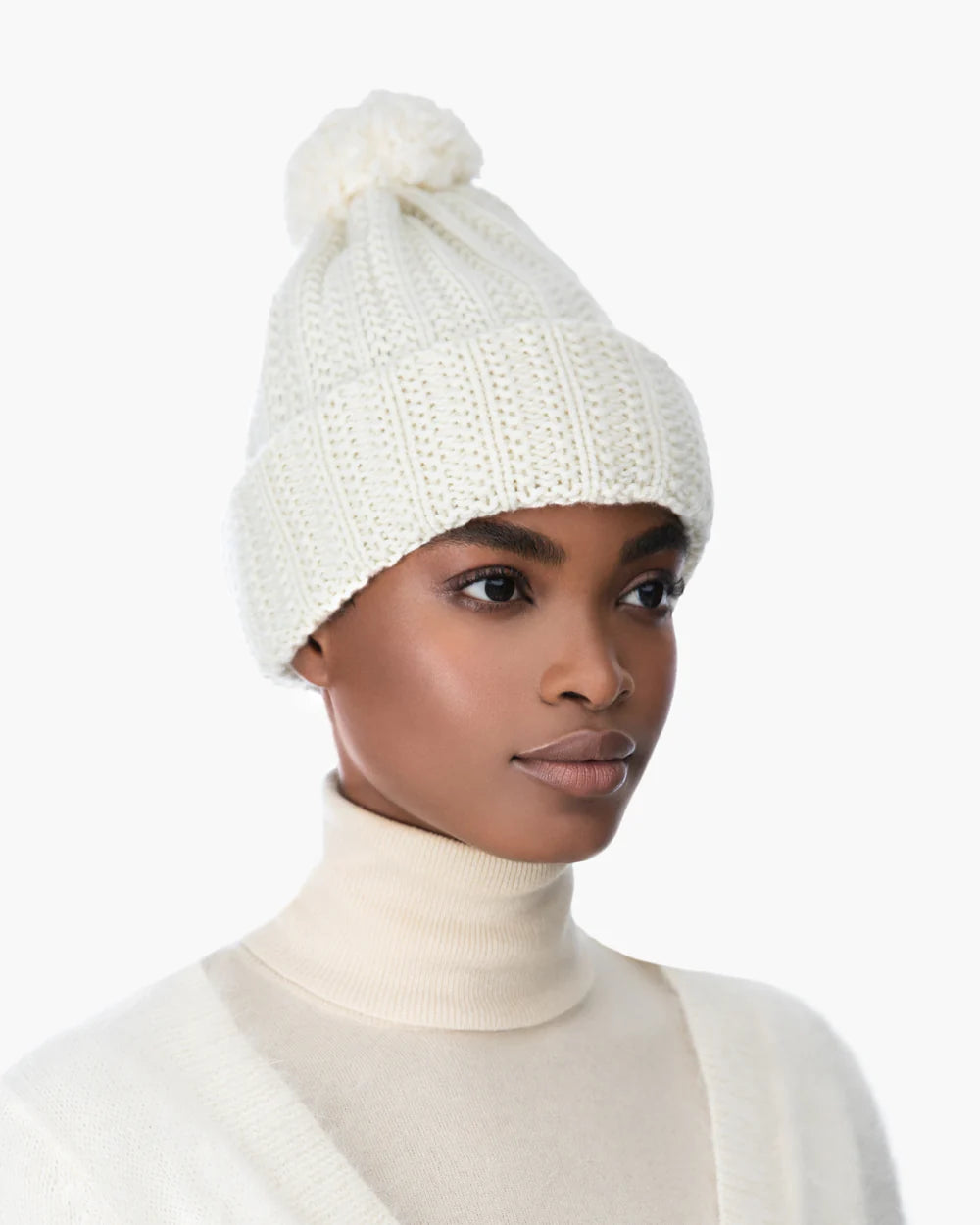 KNIT BEANIE WITH POM POM